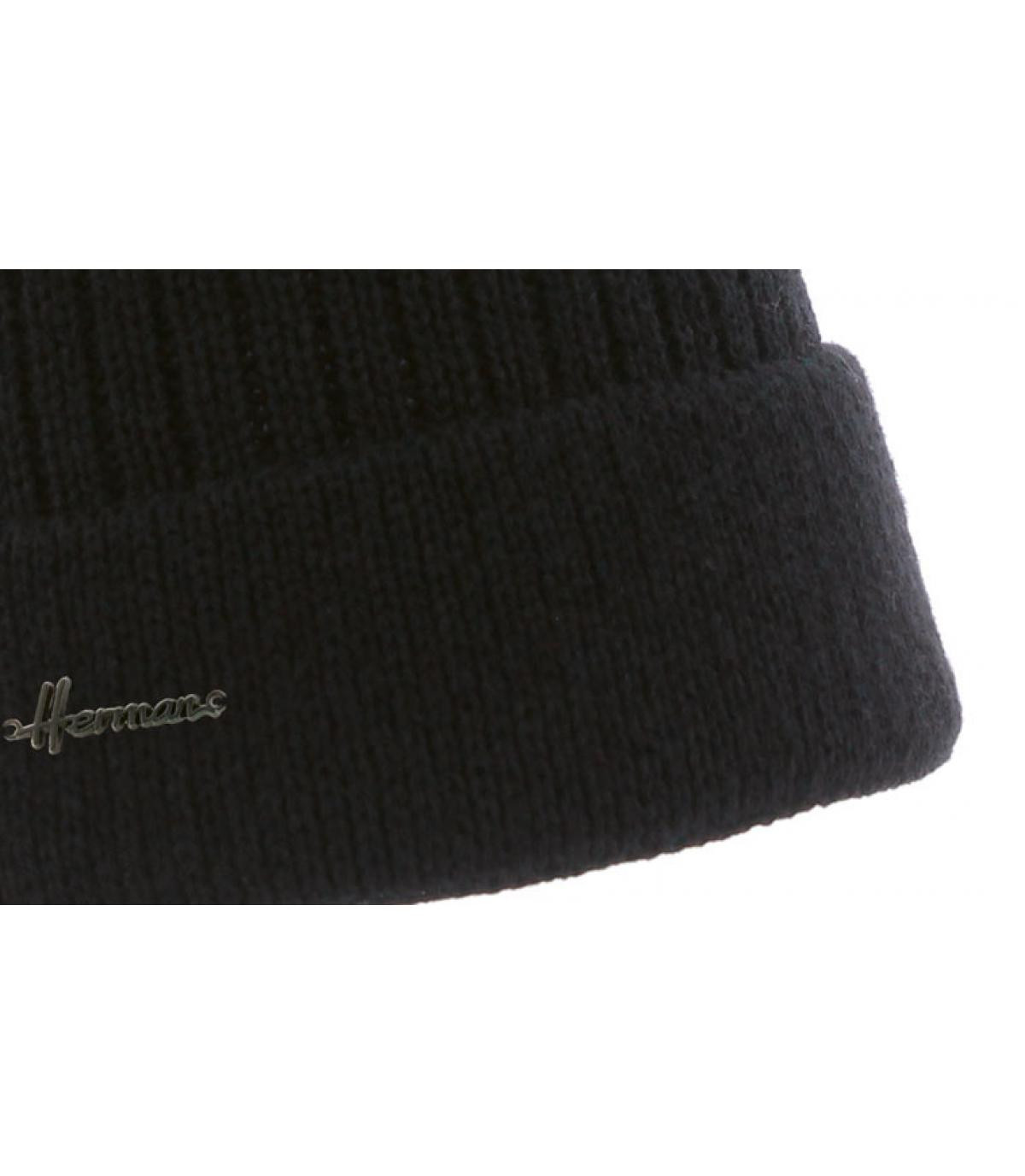 gorro negro pompón pelo